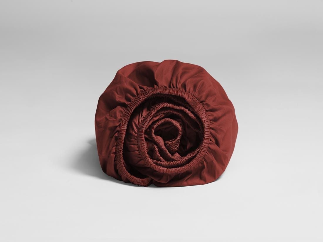 Drap-housse satin de coton rouge éclatant