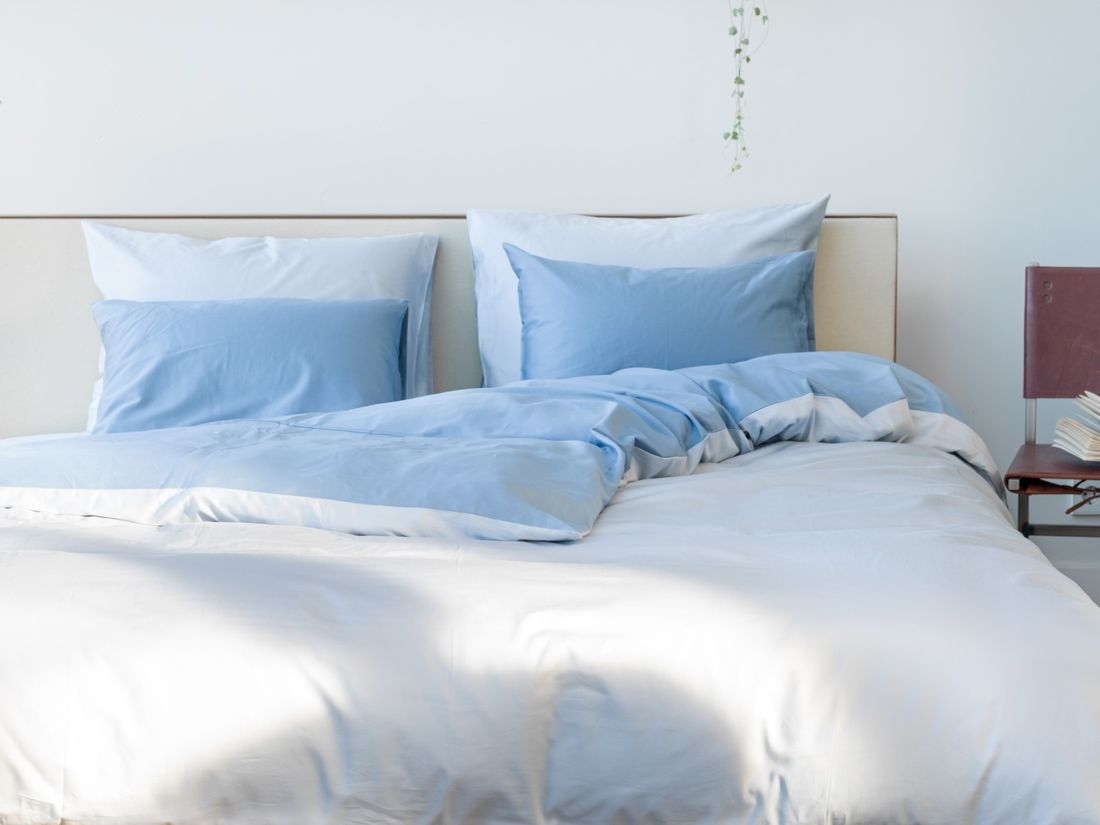 Parure de lit satin de coton double face bleu