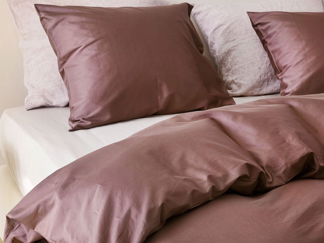 Taie d'oreiller satin de coton rose marron
