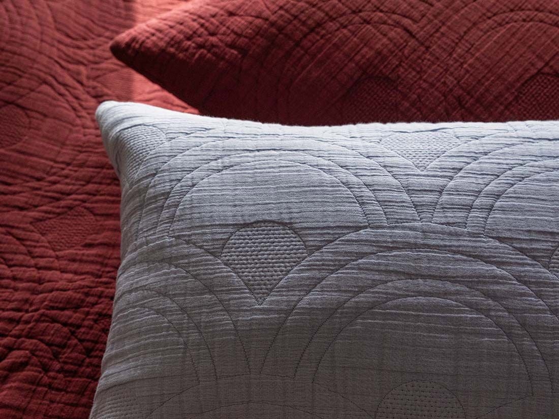 Housse de coussin décoratif en mousseline de coton arc bleu lavande 50x50