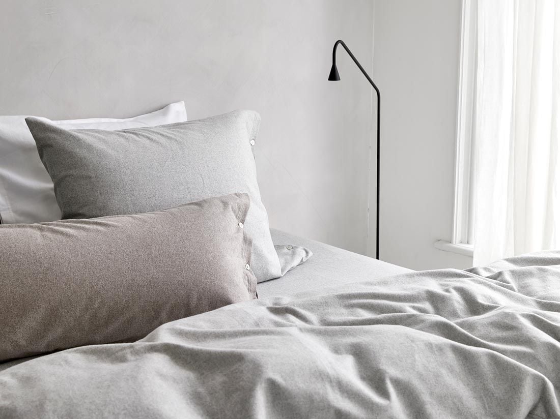 Taie d'oreiller flanelle de coton gris clair