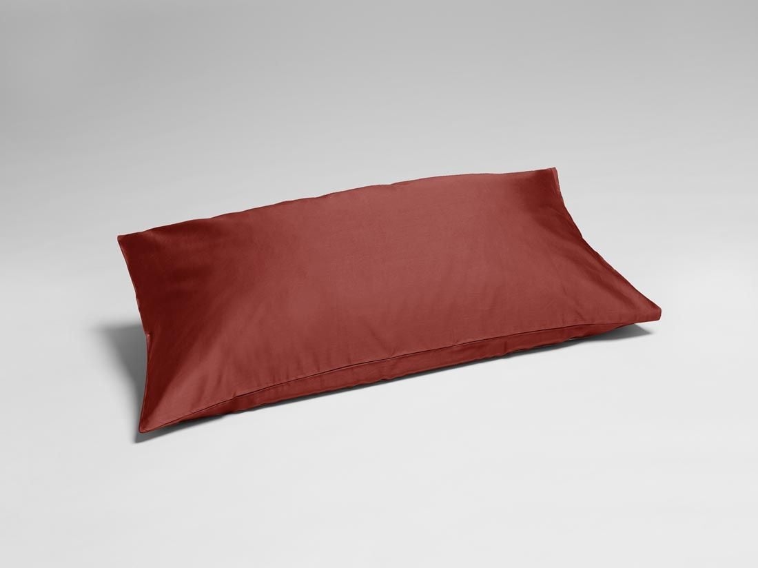 Taie d'oreiller satin de coton rouge éclatant 40x80