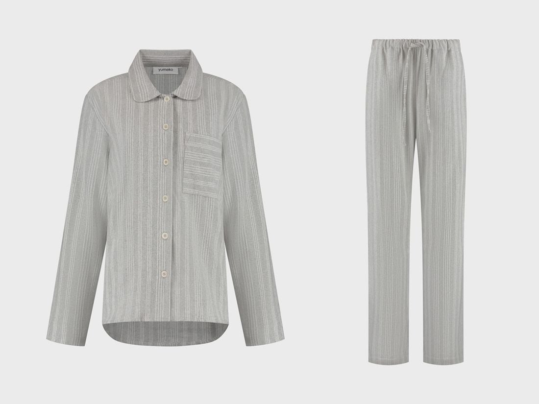 Ensemble de pyjama flanelle de coton pour femme gris clair à rayures blanches