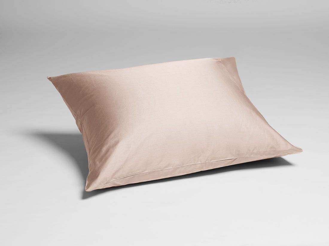 Taie d'oreiller satin de coton rose poussiéreux