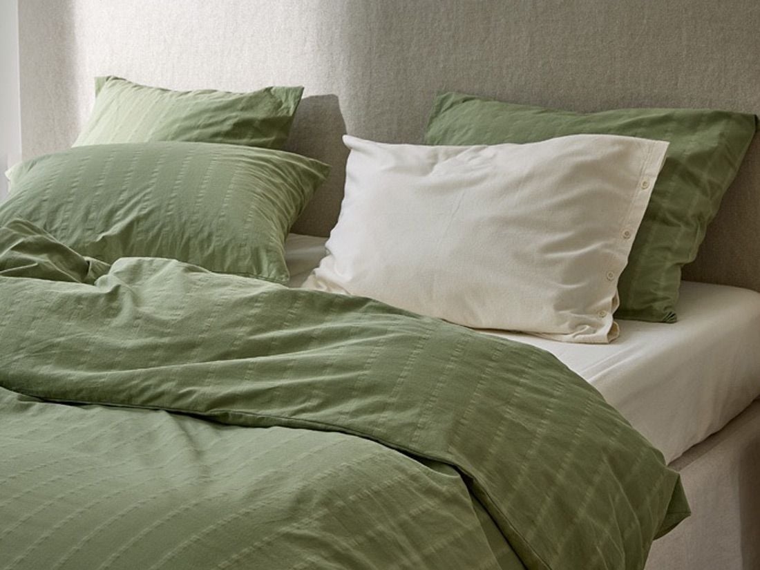 Taie d'oreiller en coton seersucker vert saule